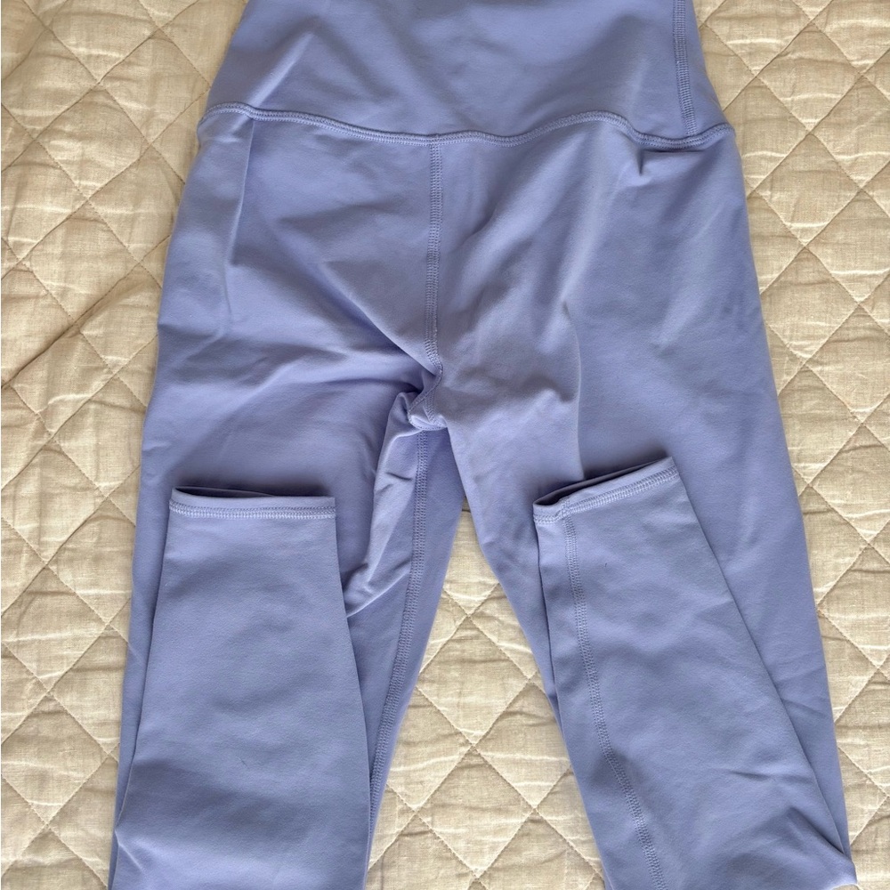 ALO yoga Lavender Leggings